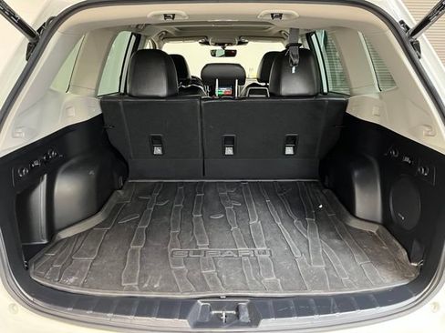 Used 2023 Subaru Forester Touring AWD/4WD image 14