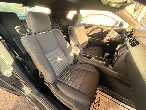 Used 2009 Dodge Challenger R/T image 21