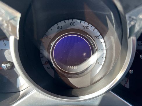 Used 2011 Cadillac SRX Luxury FWD image 36