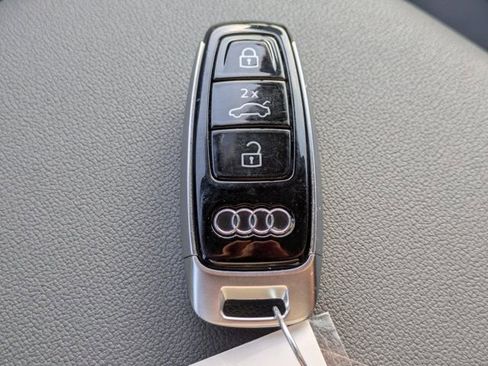 Used 2025 Audi Q7 3.0T Premium Plus AWD/4WD image 26
