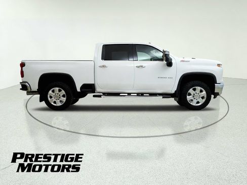 Used 2021 Chevrolet Silverado 2500 LTZ w/ LTZ Premium Package AWD/4WD image 9