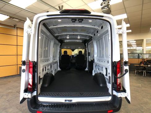 New 2026 Ford Transit 250 148 Medium Roof RWD image 22