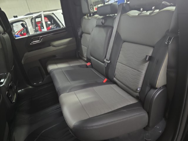 New 2026 Chevrolet Silverado 2500 ZR2 AWD/4WD image 15