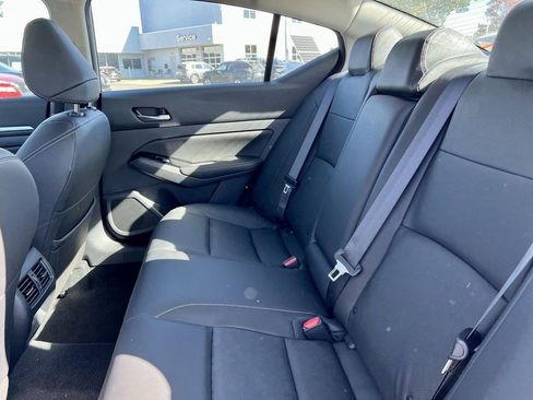 Certified 2025 Nissan Altima 2.5 SL FWD image 31