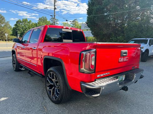 Used 2017 GMC Sierra 1500 SLT AWD/4WD image 4