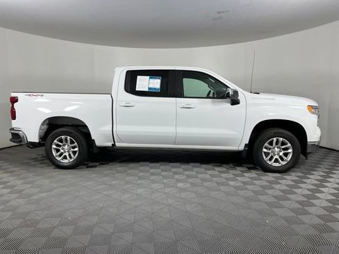 Used 2023 Chevrolet Silverado 1500 LT AWD/4WD image 13