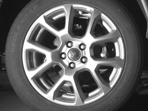 Used 2025 Jeep Compass Limited image 15