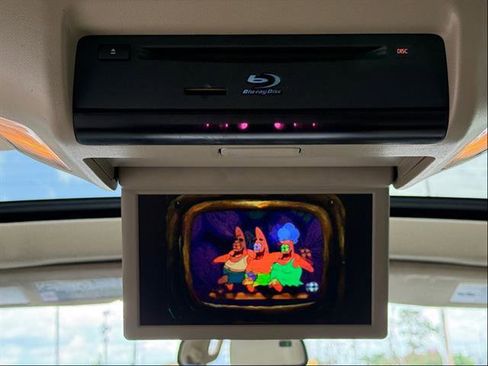 Used 2014 Toyota Sequoia Platinum RWD image 14