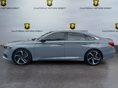 Used 2022 Honda Accord Sport image 2