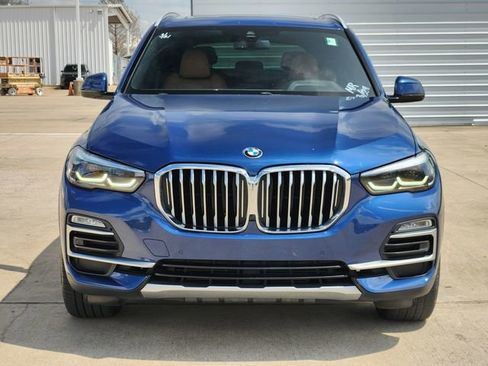 Used 2019 BMW X5 xDrive40i w/ Convenience Package AWD/4WD image 2