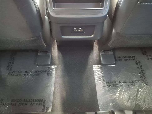 Used 2023 Nissan Pathfinder S image 13