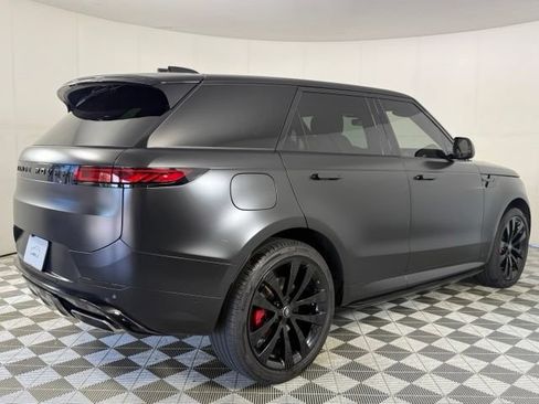 Used 2025 Land Rover Range Rover Sport Dynamic SE AWD/4WD image 8