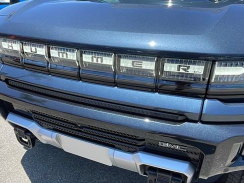 Used 2025 GMC Hummer EV 3X AWD/4WD image 9