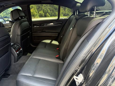 Used 2015 BMW 740i RWD image 40