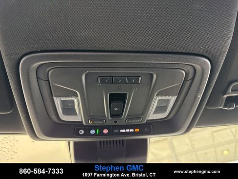 Used 2023 GMC Sierra 1500 AT4 w/ Technology Package image 23