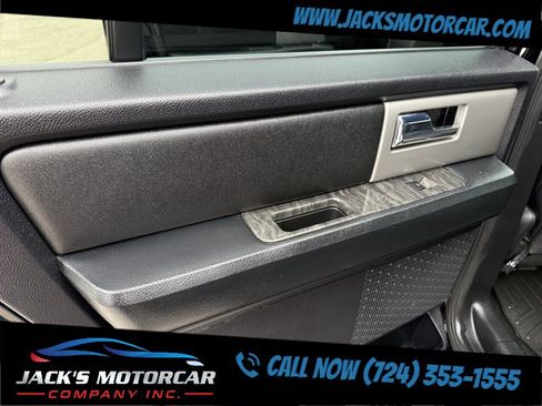 Used 2017 Ford Expedition Limited w/ Equipment Group 301A AWD/4WD image 19