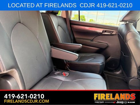 Used 2022 Toyota Highlander Limited AWD/4WD image 14