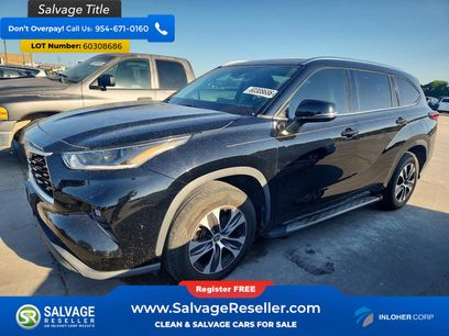 Used 2021 Toyota Highlander XLE