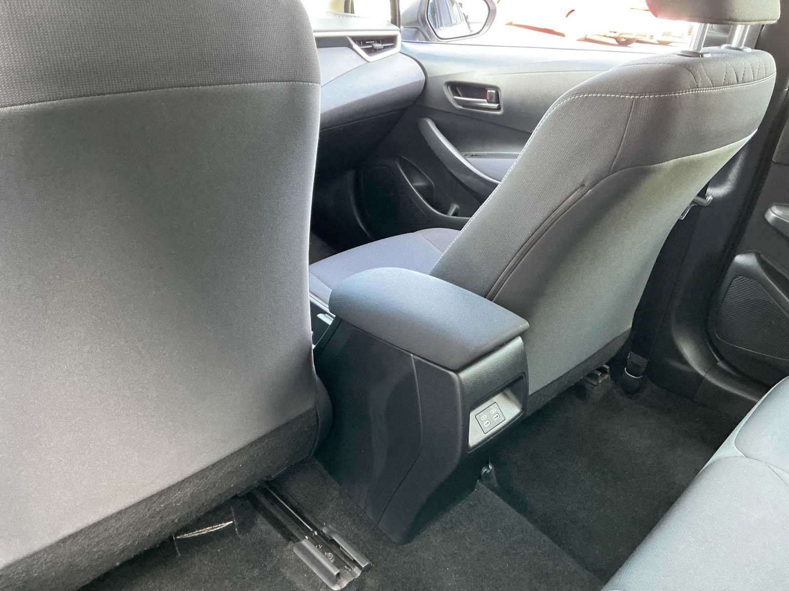Used 2024 Toyota Corolla LE FWD image 21