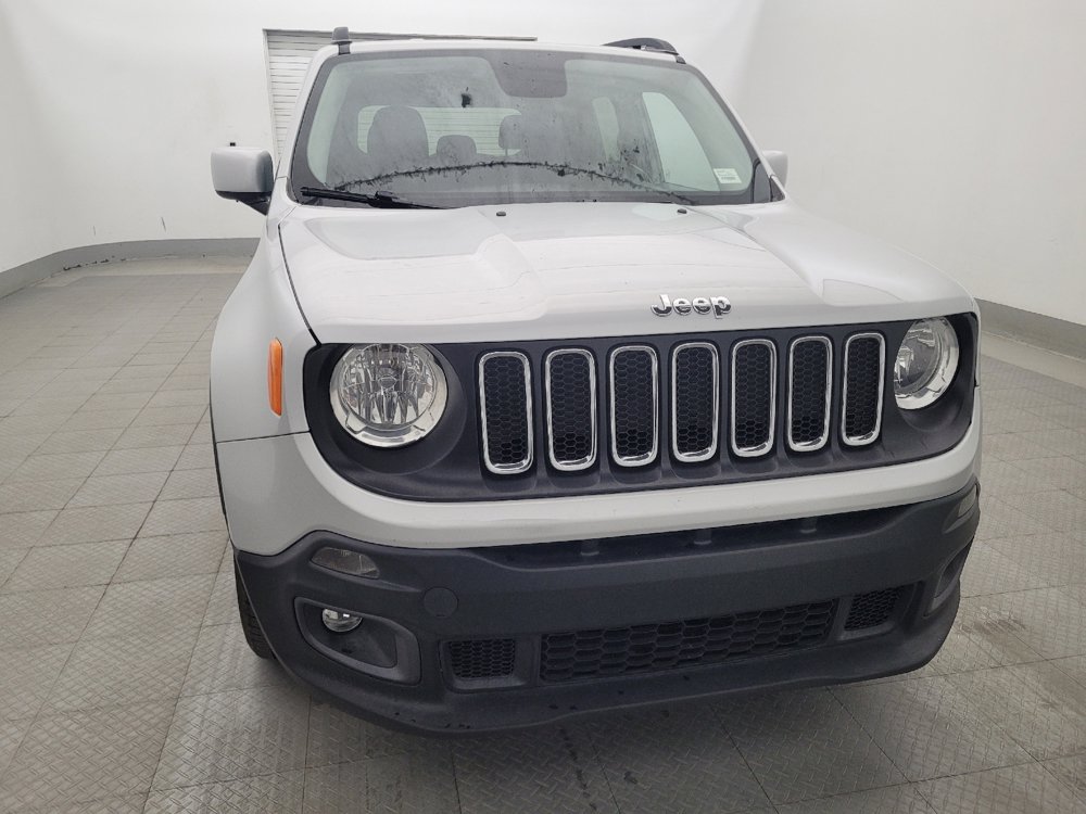 Used 2016 Jeep Renegade Latitude w/ Popular Equipment Group FWD image 14