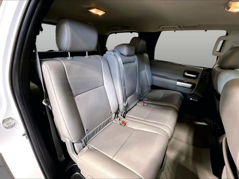 Used 2020 Toyota Sequoia Limited w/ Safety & Convenience Package AWD/4WD image 19