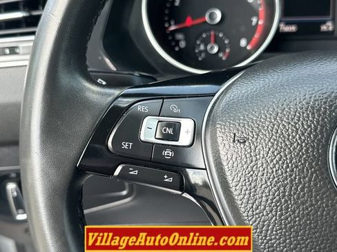 Used 2020 Volkswagen Tiguan SE w/ Panoramic Sunroof Package AWD/4WD image 28