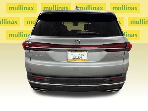 Used 2025 Buick Enclave Preferred image 14
