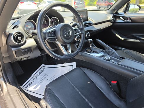 Used 2023 MAZDA MX-5 Miata Grand Touring RWD image 17
