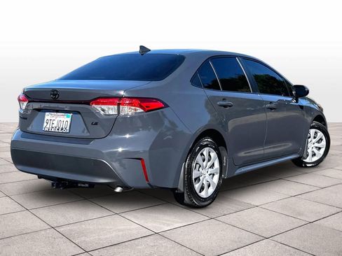 Used 2025 Toyota Corolla LE FWD image 16