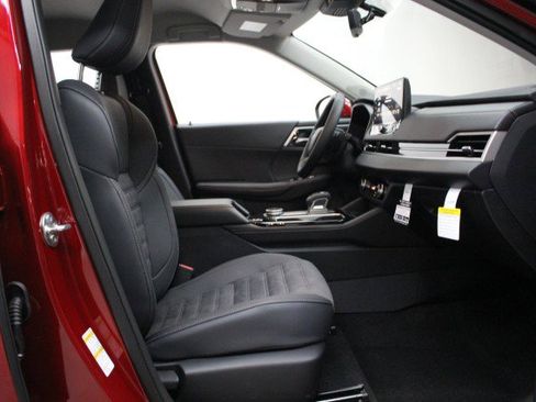 New 2026 Mitsubishi Outlander SE FWD image 18