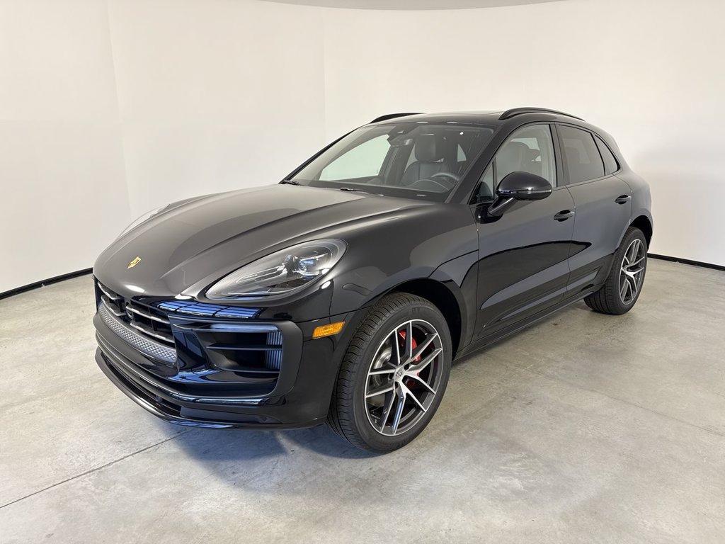 Used 2026 Porsche Macan S AWD/4WD image 1
