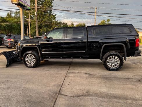 Used 2016 GMC Sierra 2500 Denali AWD/4WD image 6