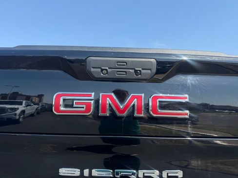 Used 2019 GMC Sierra 1500 AT4 w/ AT4 Premium Package AWD/4WD image 15
