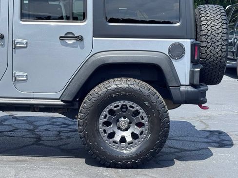 Used 2016 Jeep Wrangler Unlimited Rubicon AWD/4WD image 34