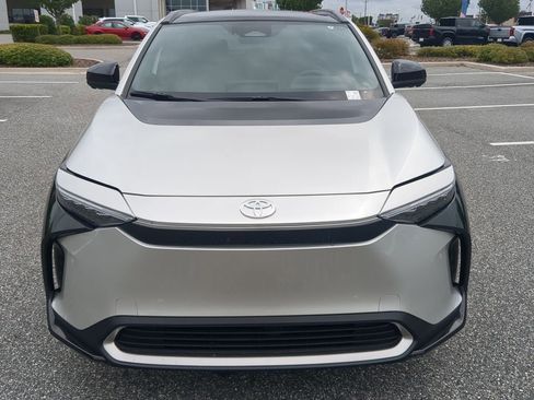 New 2025 Toyota bZ4X AWD image 17