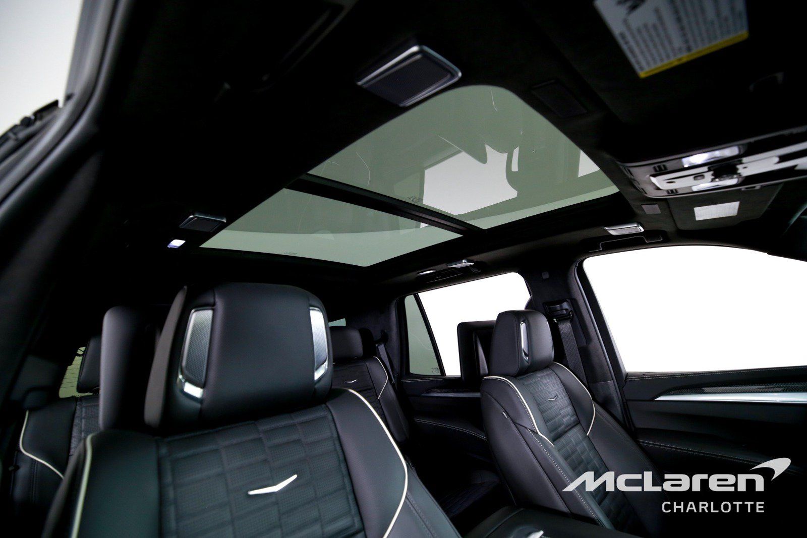 Used 2026 Cadillac Escalade V w/ LPO, ONYX Package AWD/4WD image 32