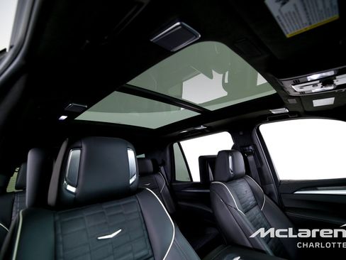 Used 2026 Cadillac Escalade V w/ LPO, ONYX Package AWD/4WD image 32