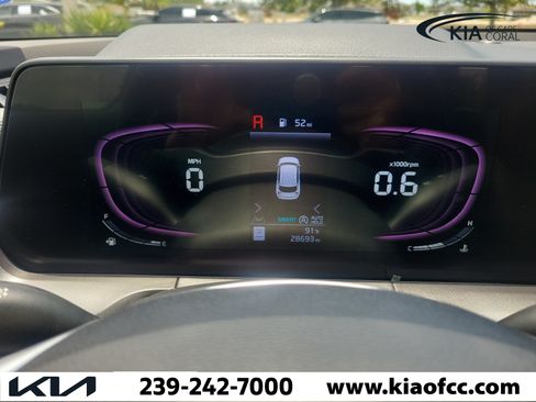 Certified 2024 Kia Telluride S w/ S Sunroof Package AWD/4WD image 34