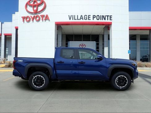 New 2025 Toyota Tacoma TRD Off-Road image 4