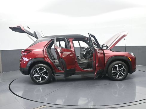 Used 2023 Chevrolet TrailBlazer RS FWD image 70
