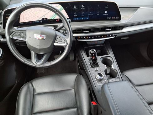 Used 2025 Cadillac XT4 Premium Luxury FWD image 20