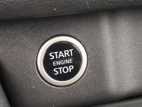 Certified 2023 Nissan Rogue SL w/ SL Premium Package image 15