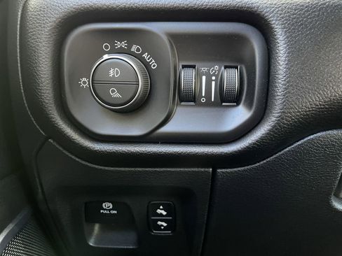 Certified 2023 RAM 1500 Laramie image 32