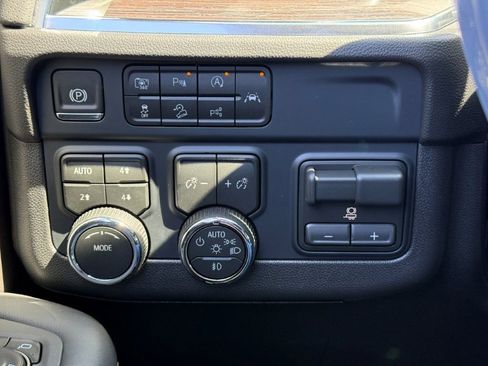 New 2026 Chevrolet Tahoe Premier AWD/4WD image 29