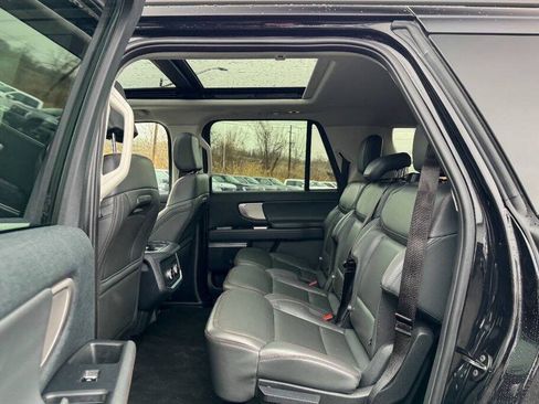 Used 2025 Ford Expedition Max Active AWD/4WD image 24