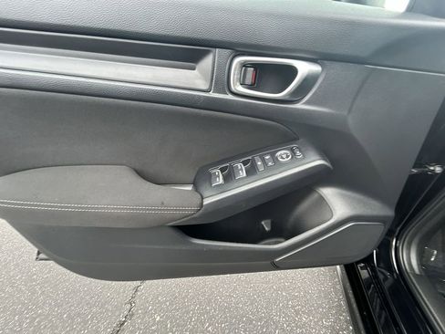 Used 2023 Honda Civic Sport image 13