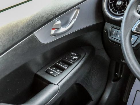Used 2024 Kia Forte LXS w/ LXS Technology Package FWD image 26