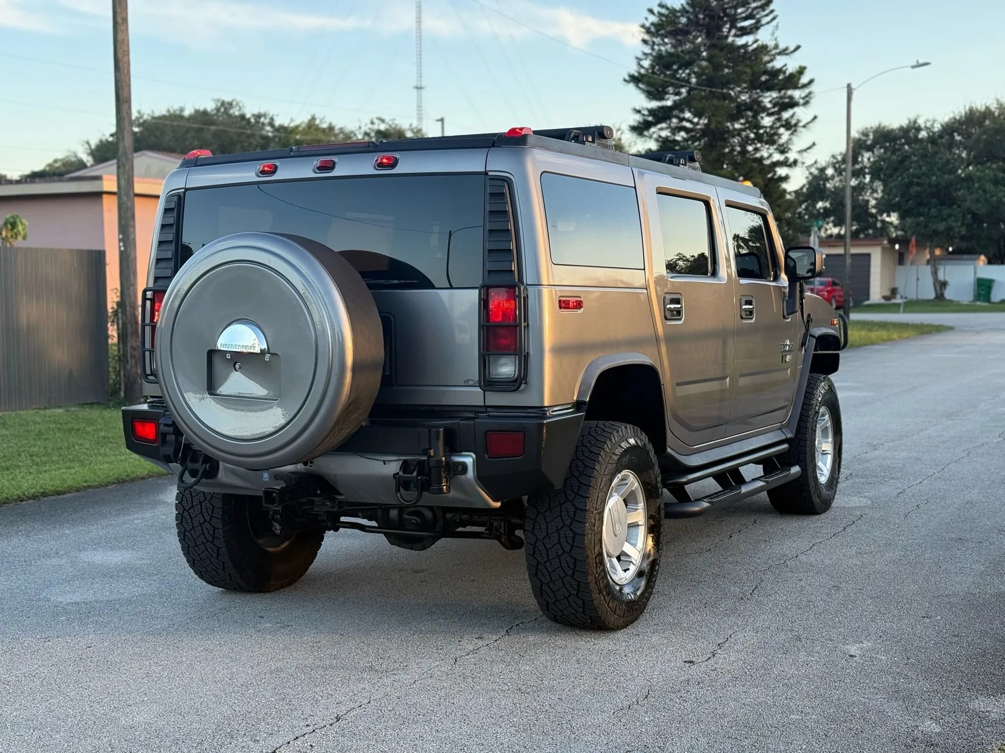 Used 2008 HUMMER H2 SUT AWD/4WD image 3