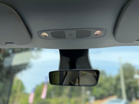 Used 2021 Tesla Model Y Long Range image 48