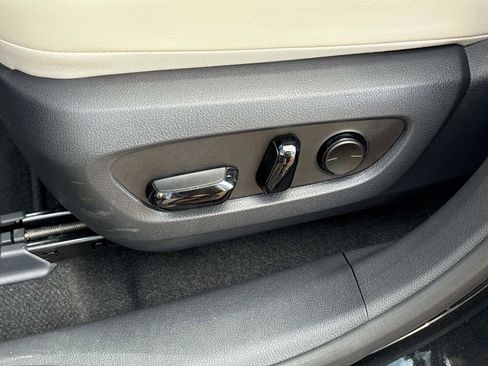 Certified 2024 Lexus RX 350 FWD image 19